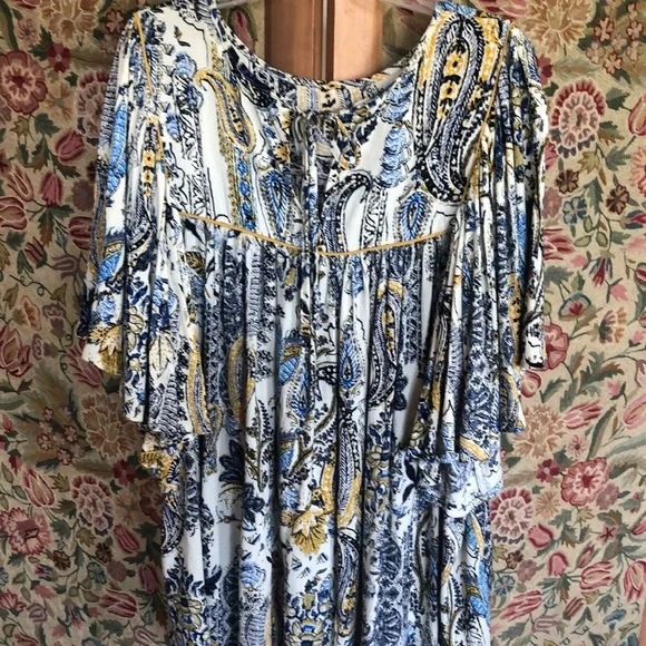 Maurices top size 1x - Picture 4 of 7